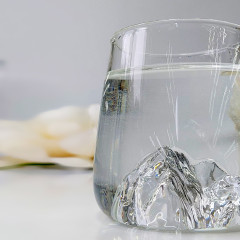 Прозора велика склянка (стакан) 380 мл Mountain з айсбергом усередині для віскі, води, напоїв