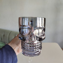 Набор 6 кружек для пива 450 мл Skull, серое прозрачное стекло в виде черепа