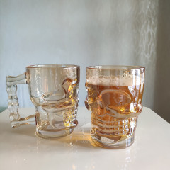 Набор 6 кружек для пива 450 мл Skull, прозрачное янтарное стекло в виде черепа