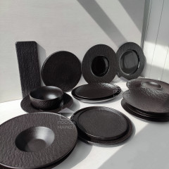 Брускетниця-камінь 30х10 см, прямокутне чорне матове блюдо для суші та закусок Black Obelisk