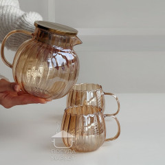 Янтарная стеклянная чашка 420 мл Miss с текстурированным рельефом