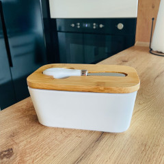 Белая керамическая масленка для сливочного масла с ножом и бамбуковой крышкой Buttercup