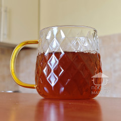 Прозрачная стеклянная чашка 350 мл Rhombus с текстурированным рельефом ромба
