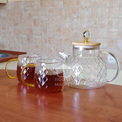 Прозрачная стеклянная чашка 350 мл Rhombus с текстурированным рельефом ромба