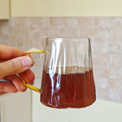 Скляна прозора чашка 400 мл Cold, велика кружка з текстурованим рельєфом і жовтою ручкою