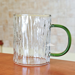 Прозрачная стеклянная чашка 300 мл Cold, большая кружка с текстурированным рельефом и зеленой ручкой