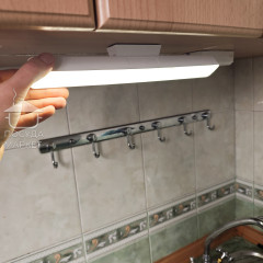 Беспроводной аккумуляторный светильник 30 см Lumo-120, на магните с регулировкой яркости и наклона, для кухни, шкафа, рабочего стола