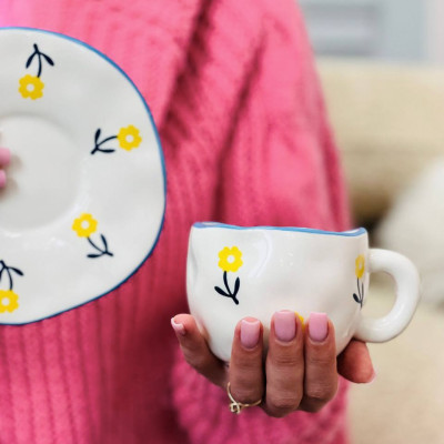 Фото 2 -Чашка із блюдцем 300 мл "Сонячна квітка" ручної роботи, кераміка