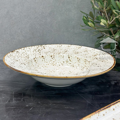 Тарілка супова кругла 25 см Old Bavariа 500 мл, молочного кольору, з коричневою окантовкою та вкрапленнями Тарілка супова кругла 25 см Old Bavariа 500 мл, молочного кольору, з коричневою окантовкою та вкрапленнями