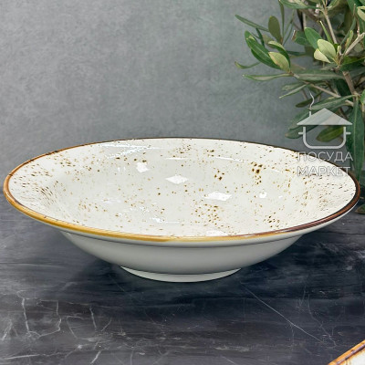 Тарілка супова 22,5 см Old Bavariа 700 мл, кругла, молочного кольору, з коричневою окантовкою та вкрапленнями Тарілка супова 22,5 см Old Bavariа 700 мл, кругла, молочного кольору, з коричневою окантовкою та вкрапленнями