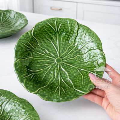 Салатник керамічний 20х4 см Leaf Bowl, глянцевий, зелений, у формі листя Салатник керамічний 20х4 см Leaf Bowl, глянцевий, зелений, у формі листя