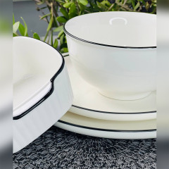 Салатник круглый 15х7 см Velora 700 мл, керамика, белый с черной окантовкой