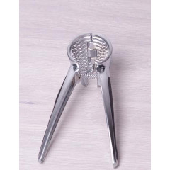 Орехокол Kamille Nut Prick из цинкового сплава