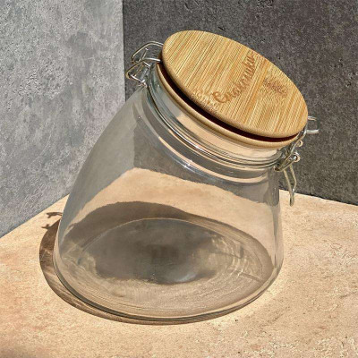 Фото 2 -Стеклянная банка Cadassi Смаколики 1200мл для сыпучих продуктов с бамбуковой крышкой