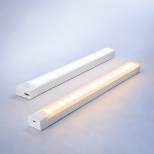 Бюджетні довгі світильники з датчиком руху