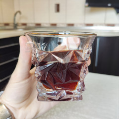 Набір склянок/стаканів 6 шт 270 мл з трикутними гранями для віскі Арракіс з золотою облямівкою, товсте скло