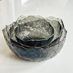 Салатник стеклянный 20 см Золотая Маковка черный с золотой каймой